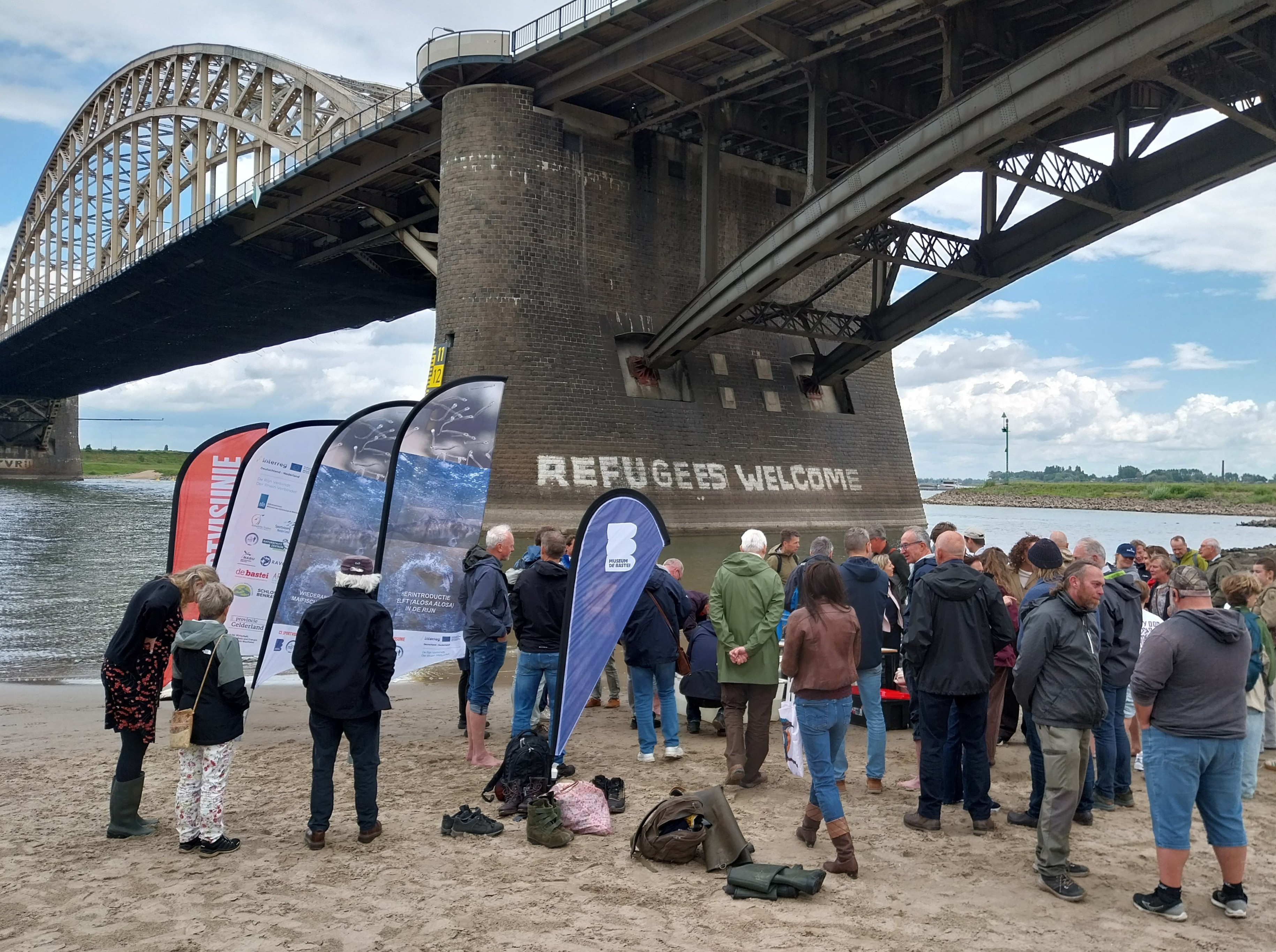 uitzet evenement elften in de Waal