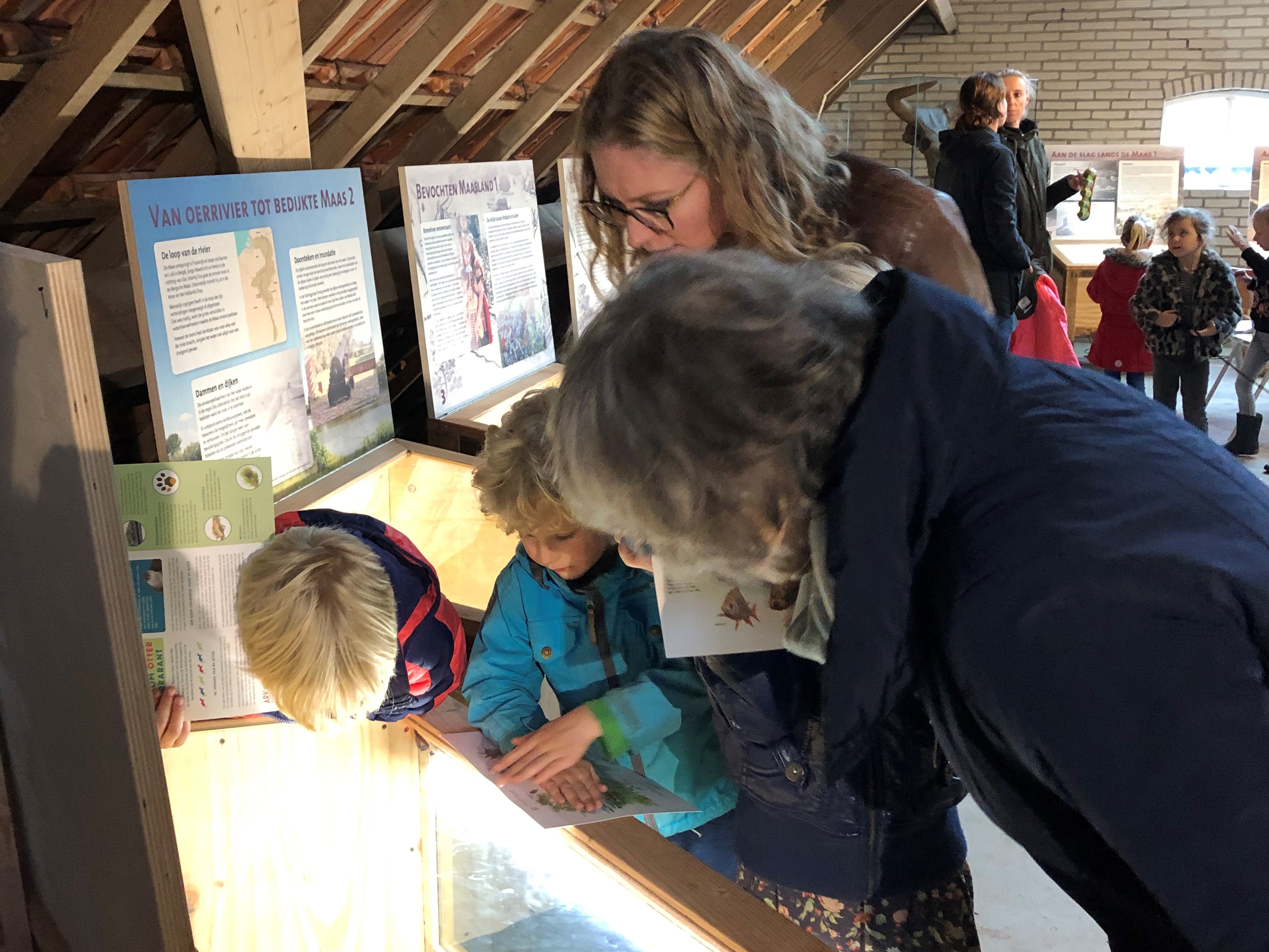 Bezoekers pop-up tentoonstelling