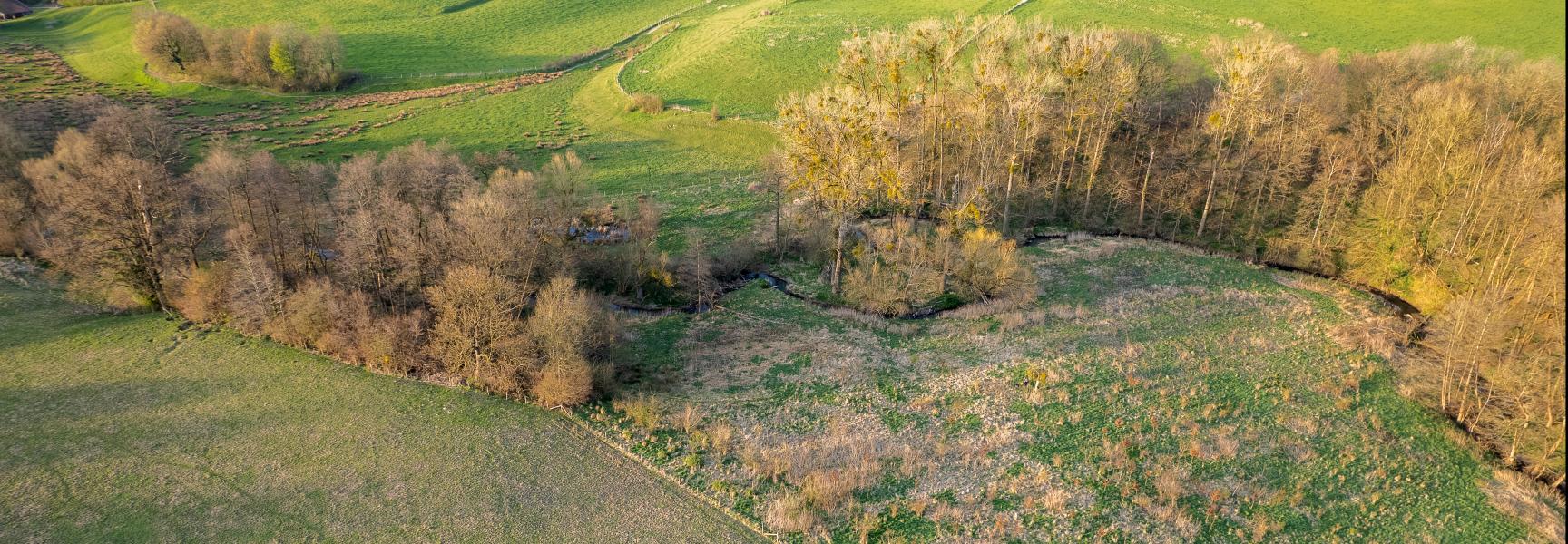 Dronebeeld van het Gulpdal 