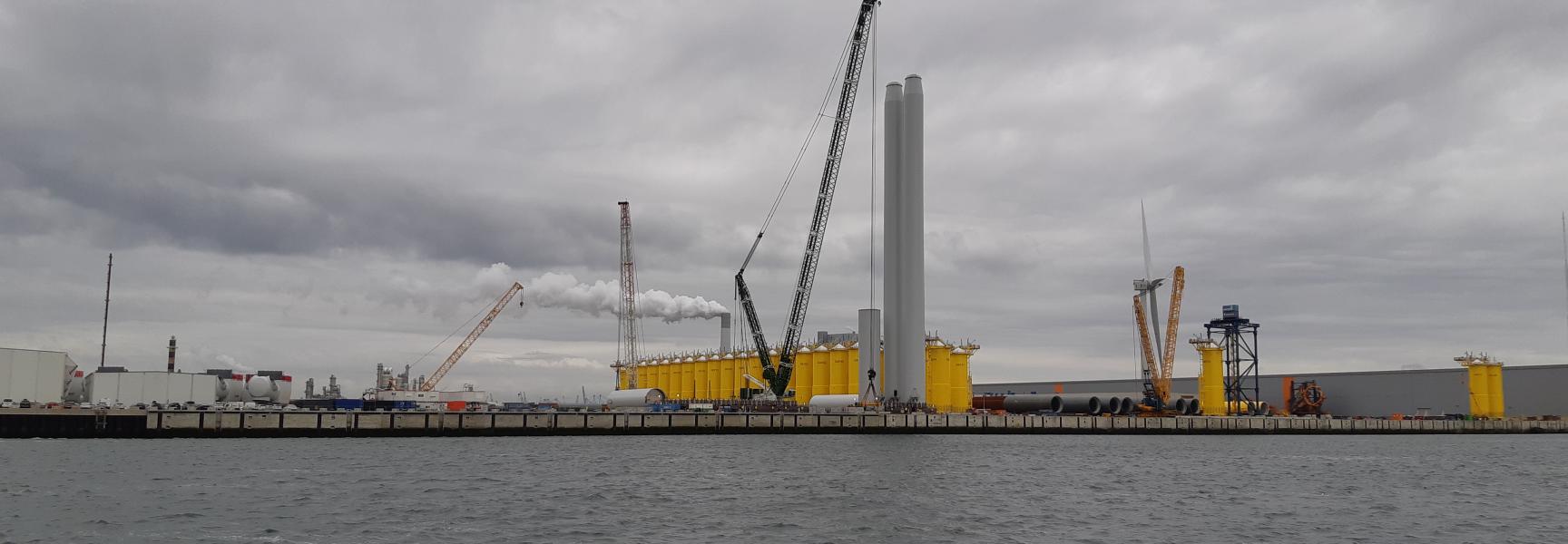 Kade in de Margriethaven