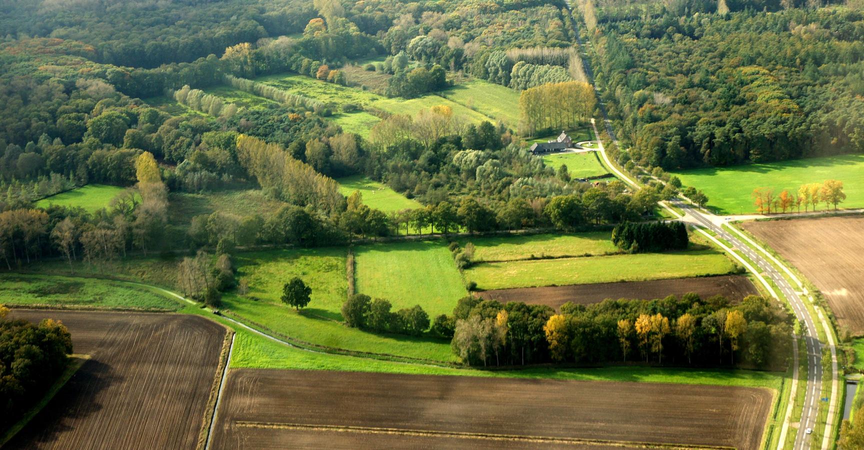 Het perceel Hooge Beek gezien vanuit de lucht (foto Bert Vervoort)
