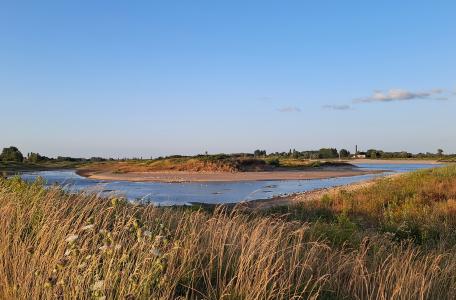 Laag water bij de inlaat van de Spiegelwaal